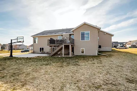 2075 Hillside Dr, Ely, IA 52227 photo 29