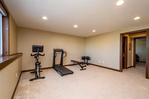 2075 Hillside Dr, Ely, IA 52227 photo 27