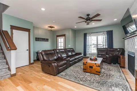708 Cedar Bend Dr, Solon, IA 52333 photo 5