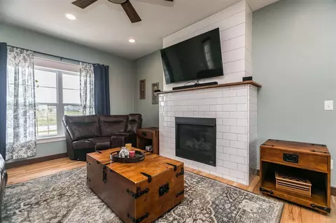 708 Cedar Bend Dr, Solon, IA 52333 photo 7