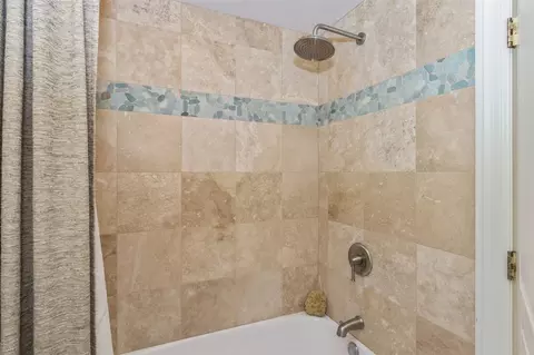 440 E Post Rd SE, Cedar Rapids, IA 52403 photo 17