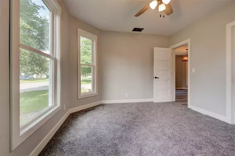 602 E 9th St, Washington, IA 52353 photo 21