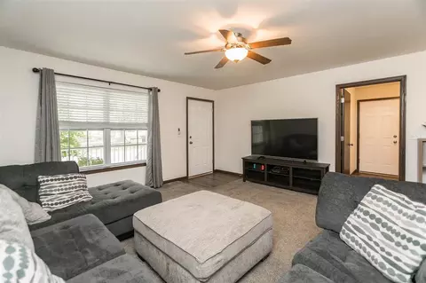 615 9th Ave SE, Cedar Rapids, IA 52401 photo 9