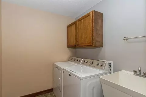 1670 North Dr, Ely, IA 52227 photo 10