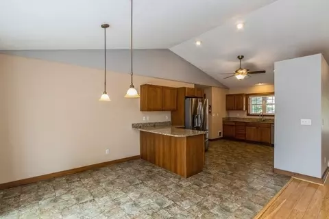 1670 North Dr, Ely, IA 52227 photo 5
