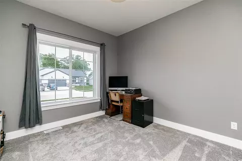 1420 Parkland Dr, Ely, IA 52227 photo 31