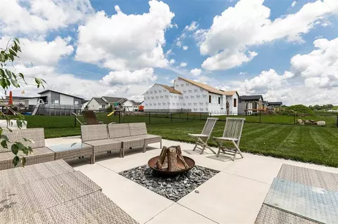 1420 Parkland Dr, Ely, IA 52227 photo 38