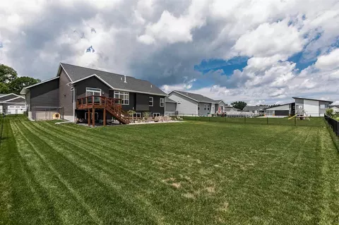 1420 Parkland Dr, Ely, IA 52227 photo 40