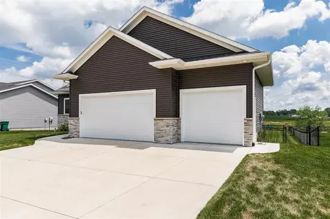 1420 Parkland Dr, Ely, IA 52227 photo 3