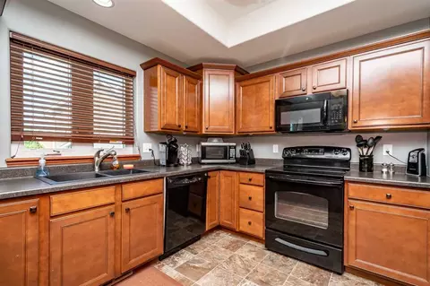 2030 Hillside Ct, Ely, IA 52227 photo 7