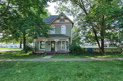 270 3rd St E, Riverside, IA 52327 photo 1