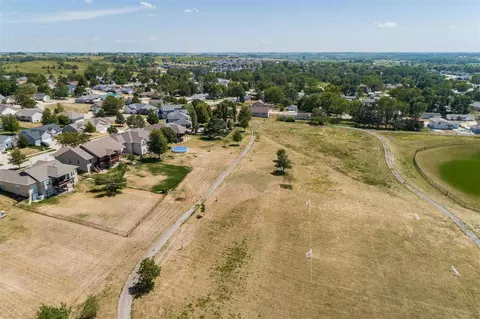 1695 North Dr, Ely, IA 52227 photo 3