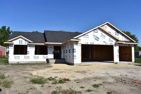632 Pointer Cir, Center Point, IA 52213 photo 3