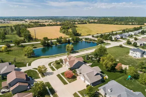 3380 Heartleaf Rd, Cedar Rapids, IA 52411 photo 2