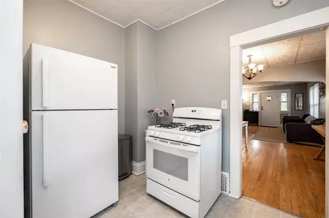1126 E Ave NW, Cedar Rapids, IA 52405 photo 8