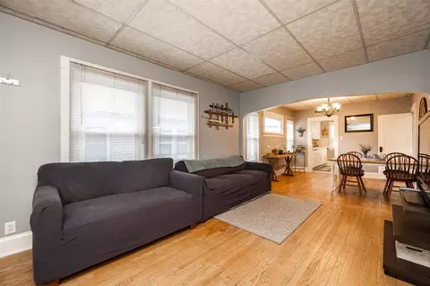 1126 E Ave NW, Cedar Rapids, IA 52405 photo 4