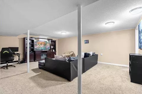 1611 27th St SW, Cedar Rapids, IA 52404 photo 17