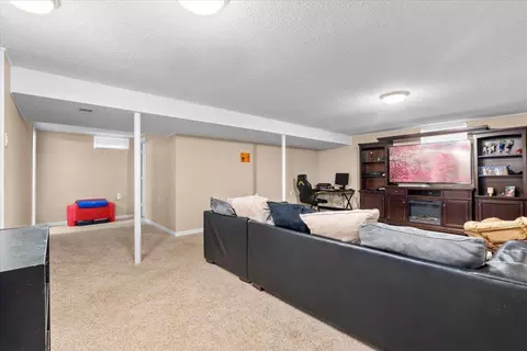1611 27th St SW, Cedar Rapids, IA 52404 photo 18