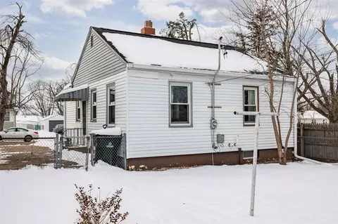 3815 E Ave NE, Cedar Rapids, IA 52402 photo 17