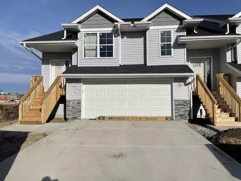 394 Maple Ct, Solon, IA 52333 photo 1