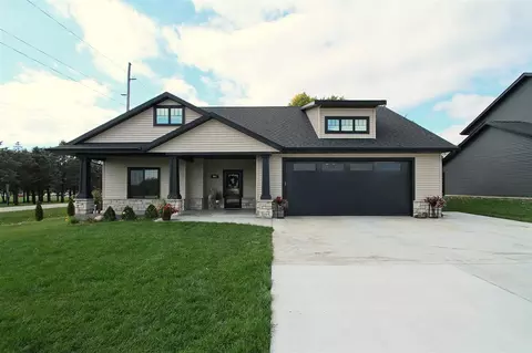 903 David Dr, Solon, IA 52333 photo 1