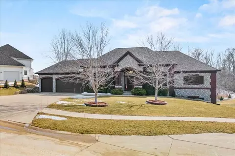 3818 Cedar Bluff Ct NE, Cedar Rapids, IA 52411 photo 52