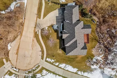 3818 Cedar Bluff Ct NE, Cedar Rapids, IA 52411 photo 53