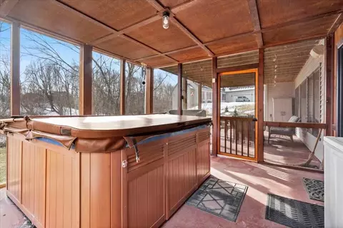 3818 Cedar Bluff Ct NE, Cedar Rapids, IA 52411 photo 41