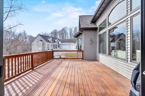 3818 Cedar Bluff Ct NE, Cedar Rapids, IA 52411 photo 16