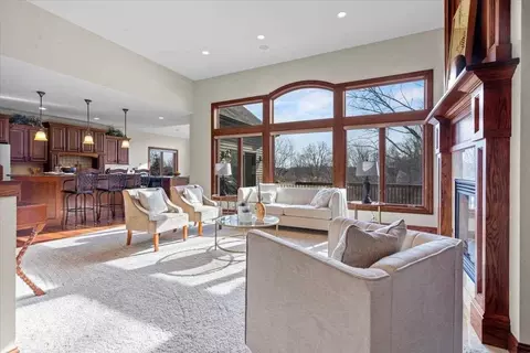 3818 Cedar Bluff Ct NE, Cedar Rapids, IA 52411 photo 8