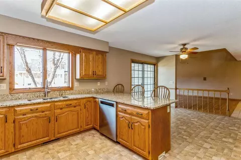 4600 Leprechaun Ln, Cedar Rapids, IA 52411 photo 11