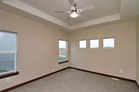 809 Old Mill Ln, Solon, IA 52333 photo 15