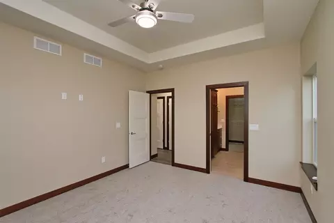 809 Old Mill Ln, Solon, IA 52333 photo 17