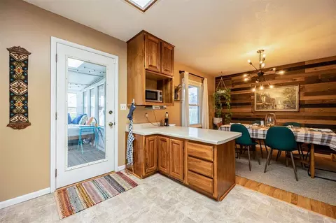 6607 Devonshire Dr NE, Cedar Rapids, IA 52402 photo 13