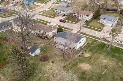 6607 Devonshire Dr NE, Cedar Rapids, IA 52402 photo 32