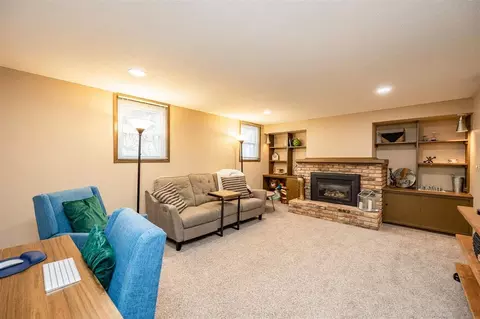 6607 Devonshire Dr NE, Cedar Rapids, IA 52402 photo 18