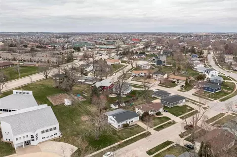 6607 Devonshire Dr NE, Cedar Rapids, IA 52402 photo 38