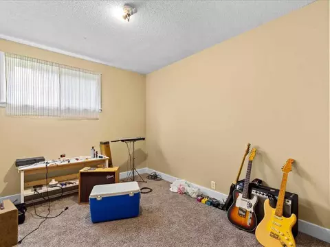1817 E Ave NE, Cedar Rapids, IA 52402 photo 11