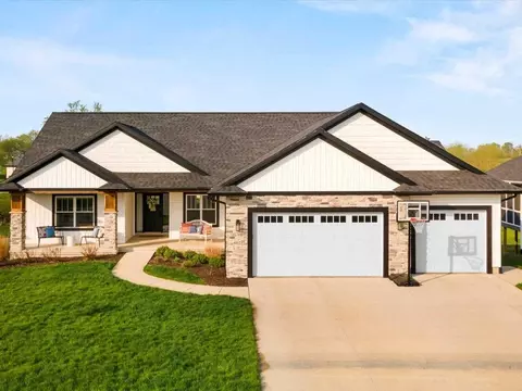 6512 Michael Dr NE, Cedar Rapids, IA 52411 photo 3