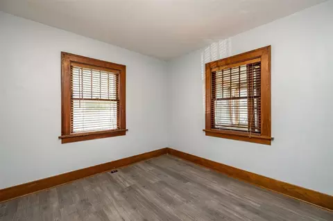 1731 E Avenue NE, Cedar Rapids, IA 52402 photo 6