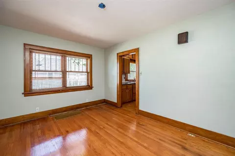 1731 E Avenue NE, Cedar Rapids, IA 52402 photo 9