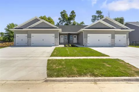 3020 Sunflower St, Ely, IA 52227 photo 2