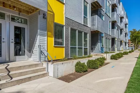 525 S Dubuque St, Iowa City, IA 52240