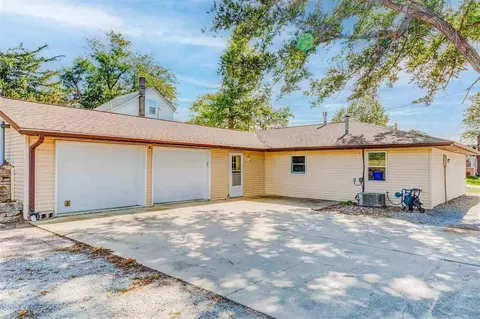 209 Main St NE, Shellsburg, IA 52332 photo 4