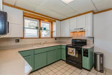 825 20th St SE, Cedar Rapids, IA 52403 photo 6