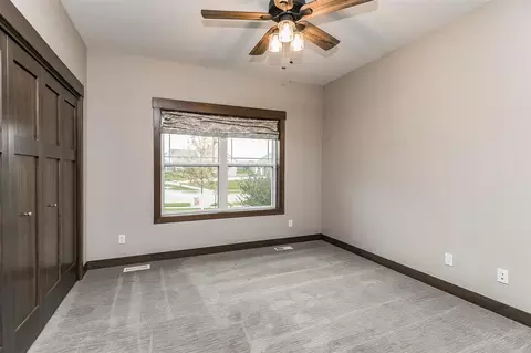 5906 Michael Dr NE, Cedar Rapids, IA 52411 photo 25