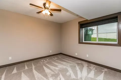 5906 Michael Dr NE, Cedar Rapids, IA 52411 photo 35