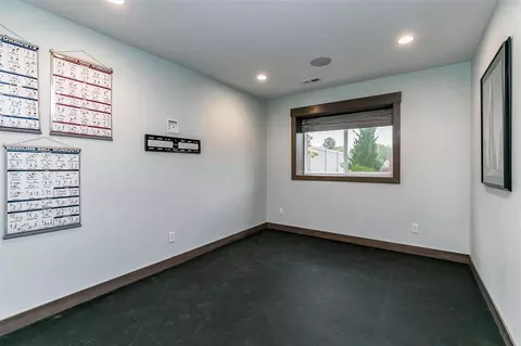 5906 Michael Dr NE, Cedar Rapids, IA 52411 photo 36