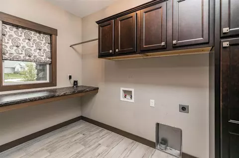 5906 Michael Dr NE, Cedar Rapids, IA 52411 photo 19