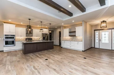 5906 Michael Dr NE, Cedar Rapids, IA 52411 photo 9